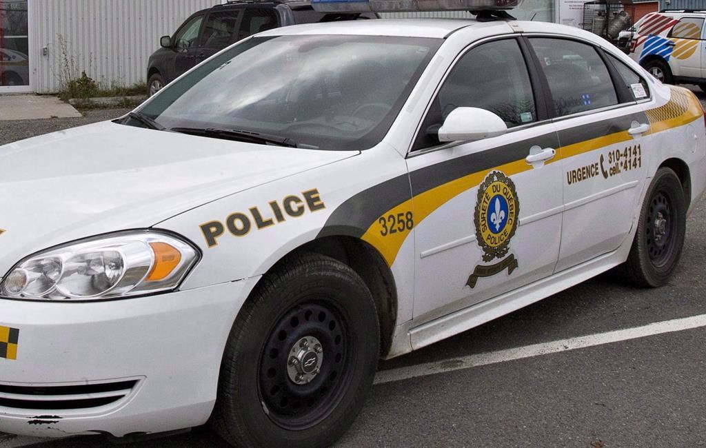 Les policiers effectuent des perquisitions liées aux stupéfiants à Montréal