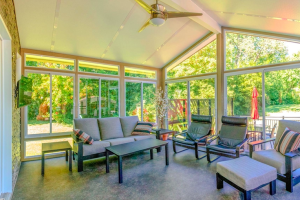 Un solarium actuel conçu pour savourer la nature et la lumière